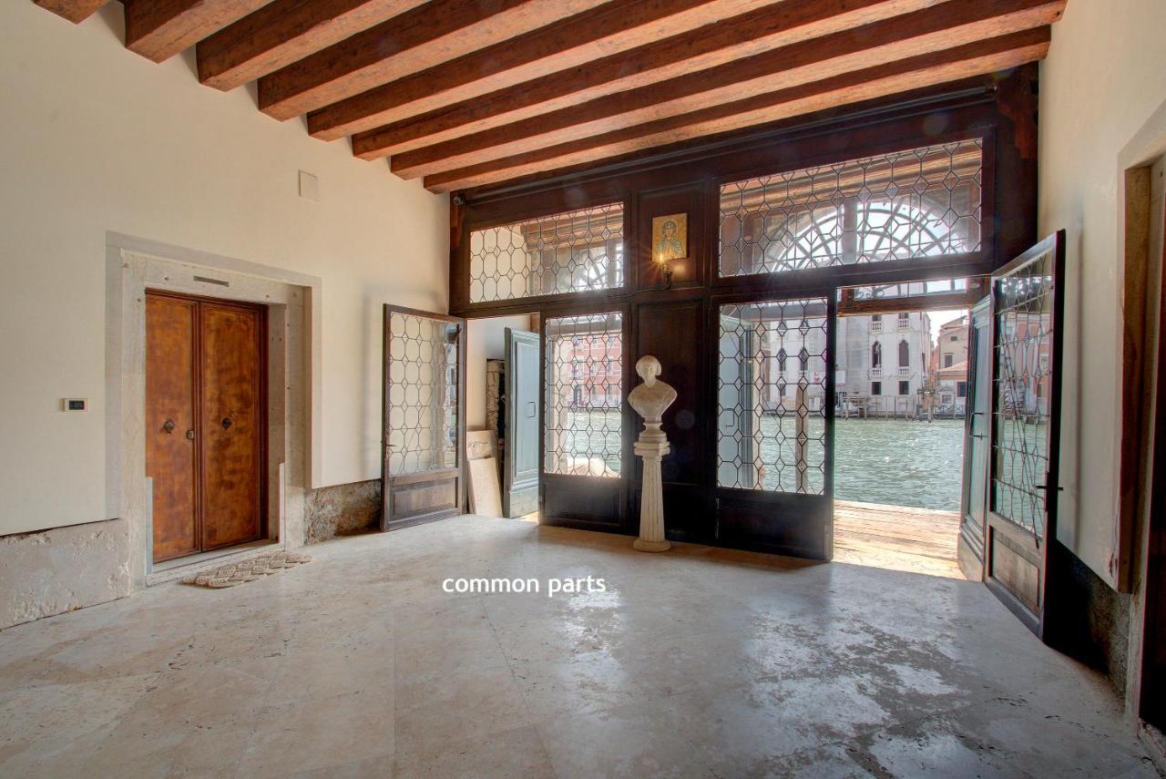 Tribuno Grand Canal Venedig Exteriör bild